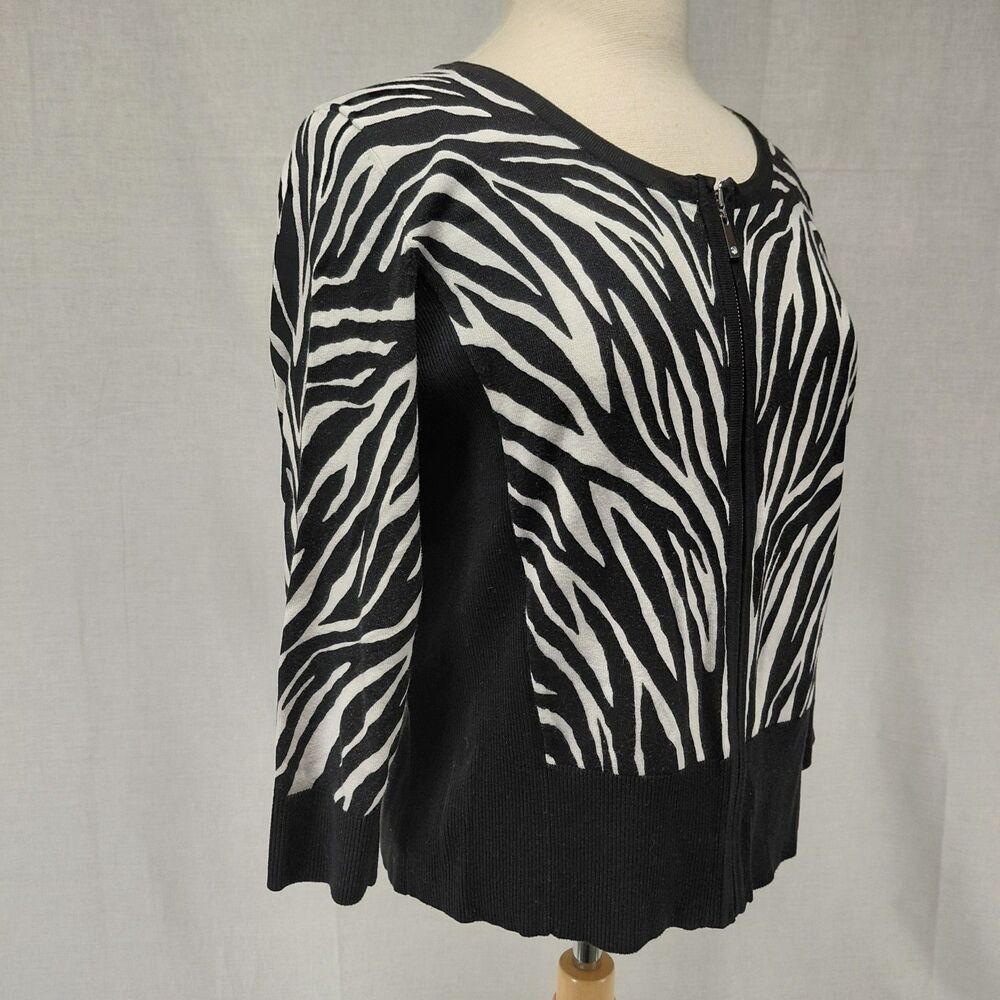 White House Black Market zebra print 3/4 sleeve zip front cropped cardigan SZ XL - Picture 2 of 8